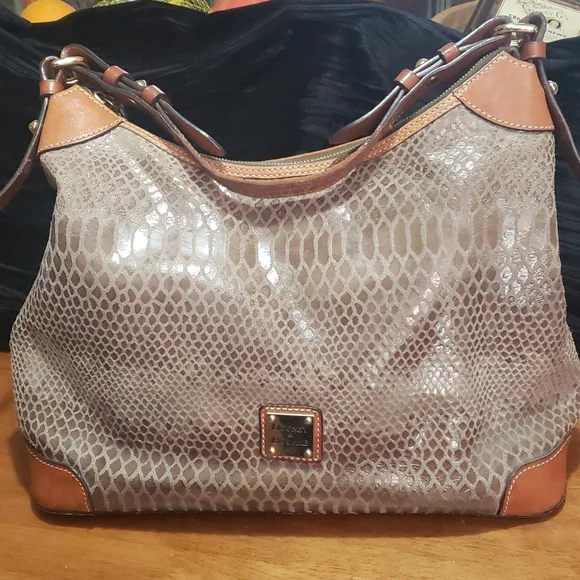 Dooney & Bourke Olive Green Snake Embossed Erica Large Shoulder Bag Purse - Picture 3 of 14